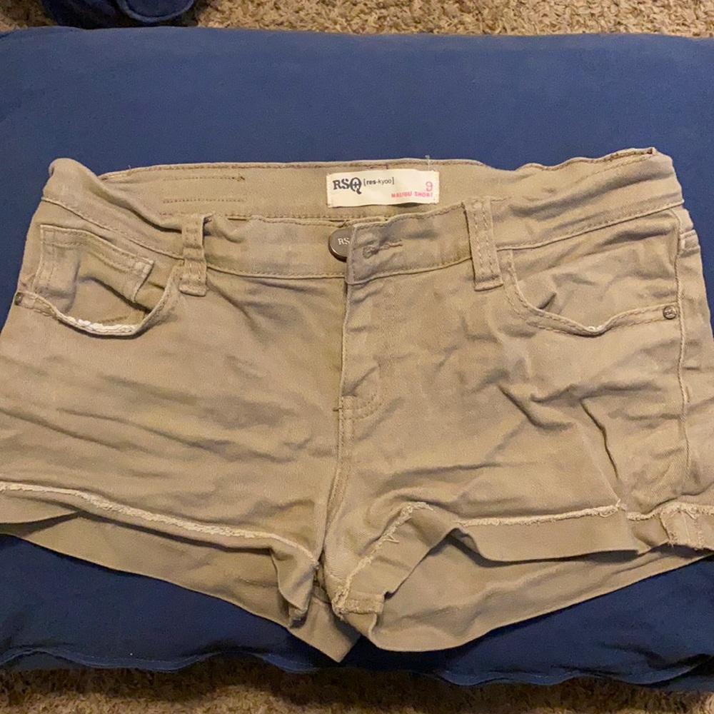 RSQ Malibu shorts size 9 juniors, color brown